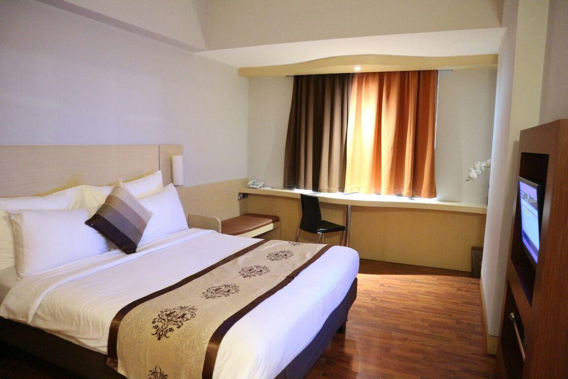Horison Arcadia Mangga Dua Hotell Jakarta Exteriör bild